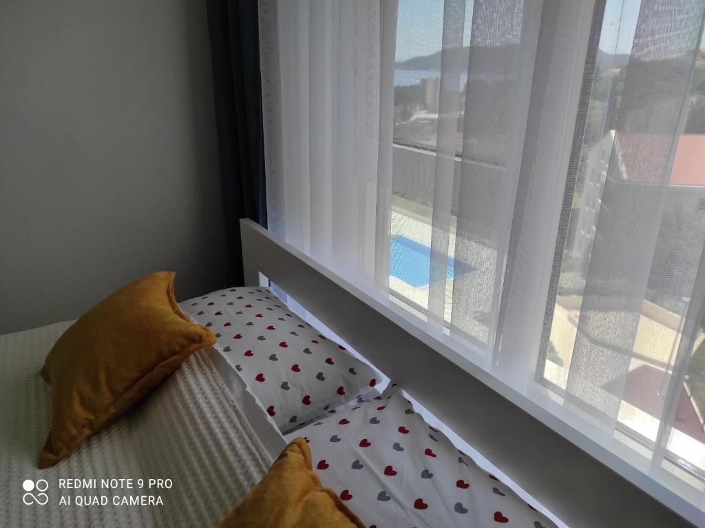 Comfort studio with sea view and swimming pool — фото 1