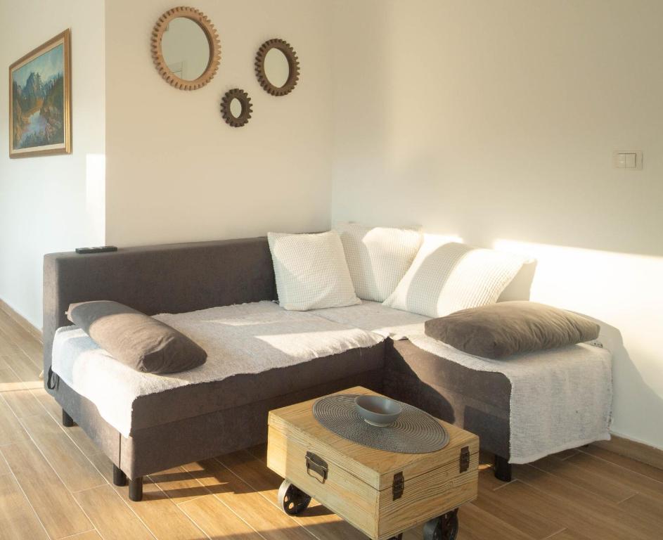Вирпазар: Plamenatz studio apartments