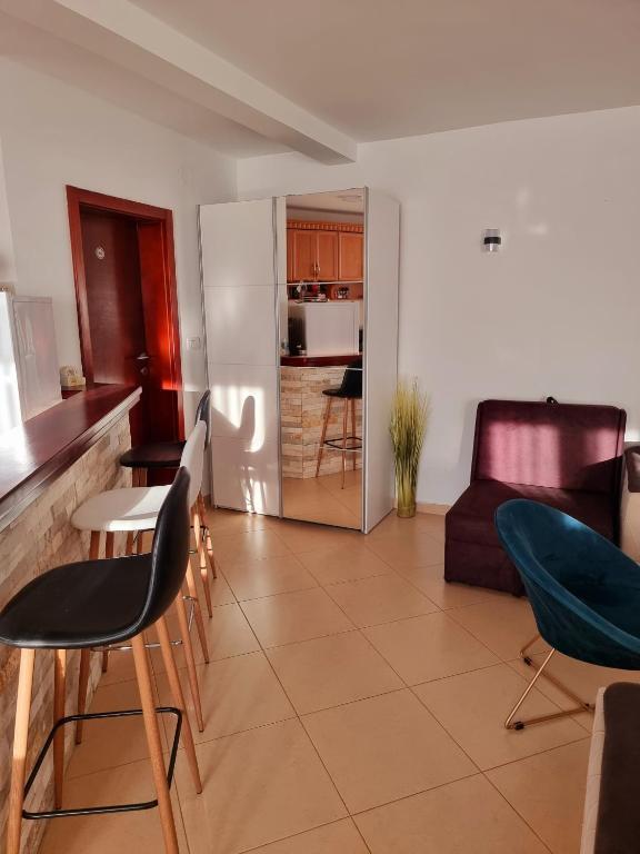 Бар: Apartment Tomanovic