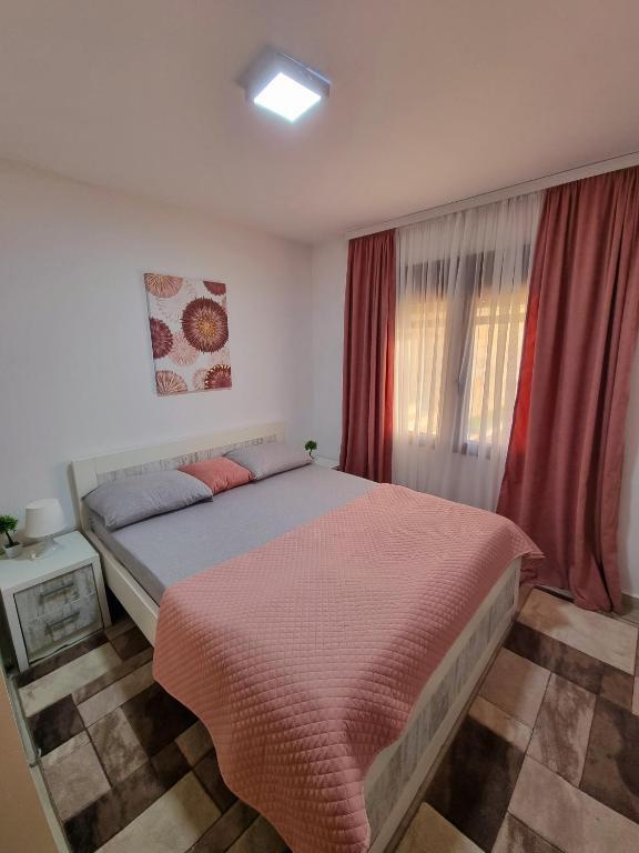 Бар: Apartment Tomanovic
