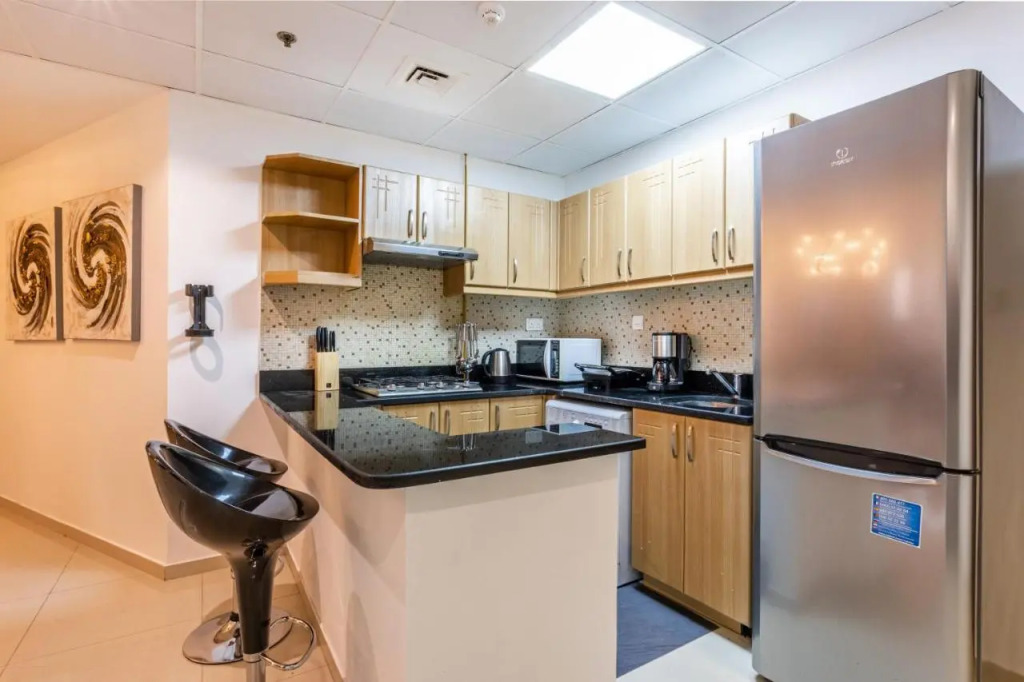 Дубай: Live Spacious 3br Apartment All En Suite & Balcony