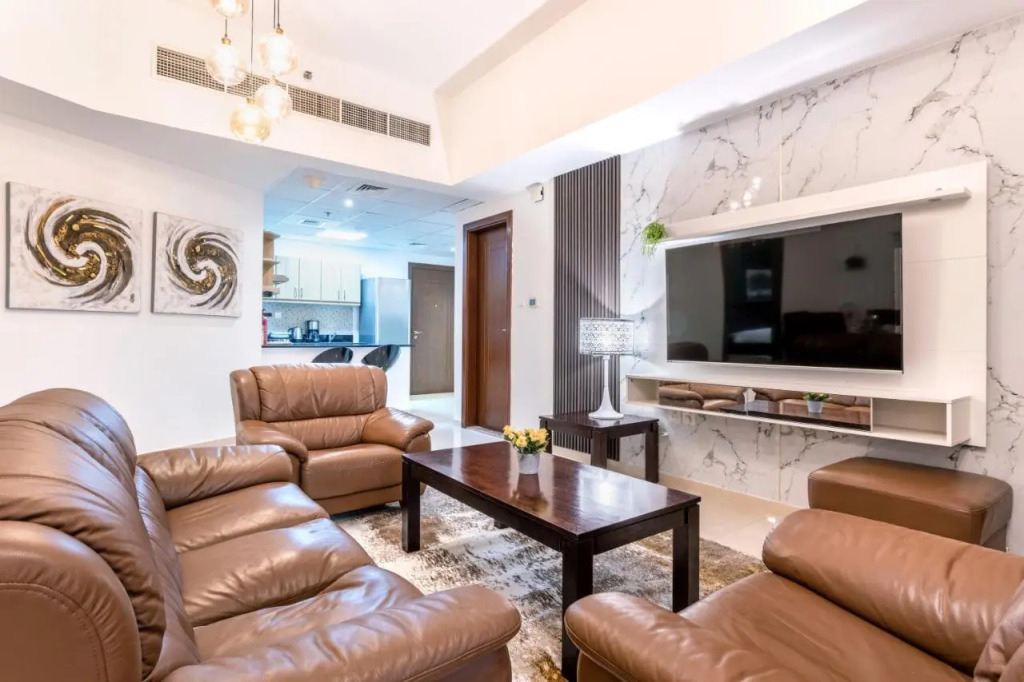 Дубай: Live Spacious 3br Apartment All En Suite & Balcony