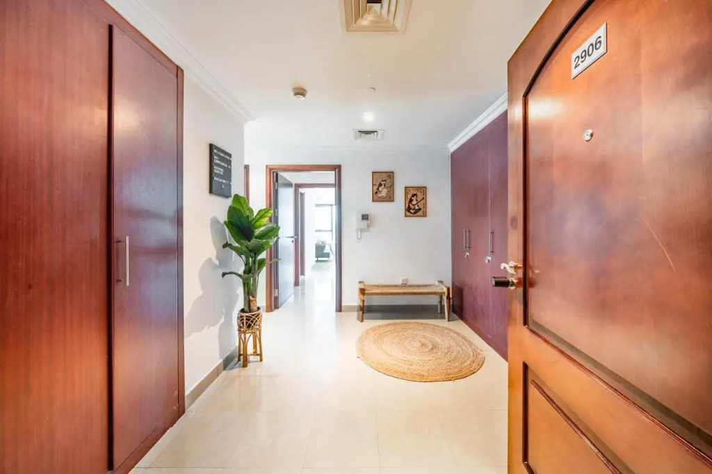 Дубай: Spacious 3br with 180˚ Dubai Marina Views