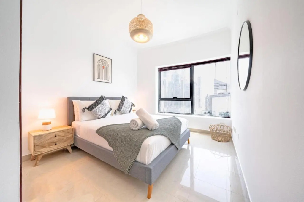 Дубай: Spacious 3br with 180˚ Dubai Marina Views