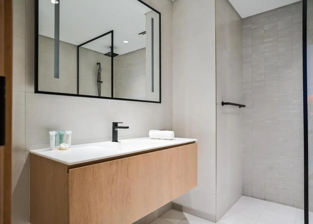 Дубай: Stylish Studio W Dubai Canal Vw in Business Bay