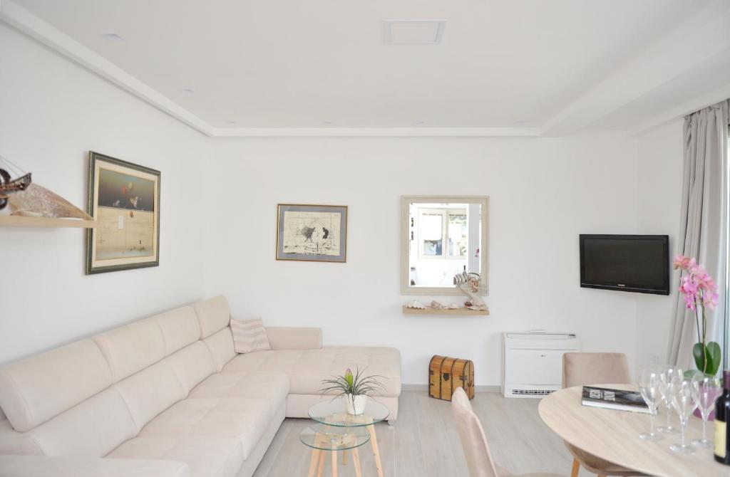 Доброта: P&I Apartments Jadranska 74,Dobrota
