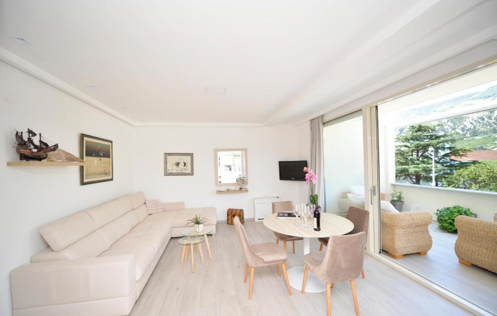 Доброта: P&I Apartments Jadranska 74,Dobrota