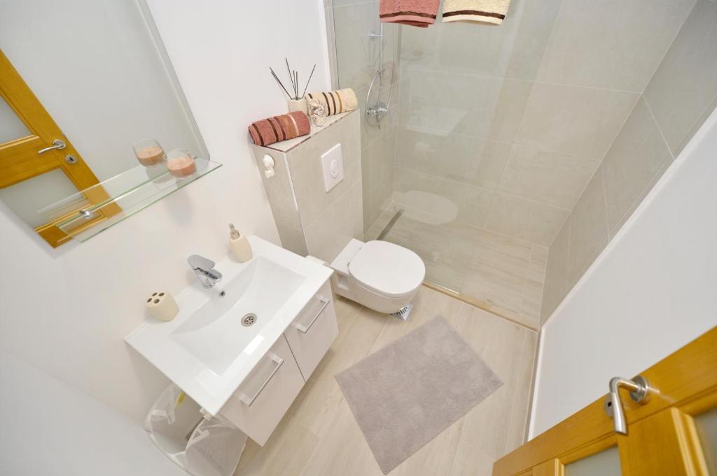 Доброта: P&I Apartments Jadranska 74,Dobrota