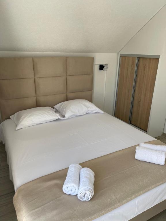 Ульцинь: Days Inn Long Beach