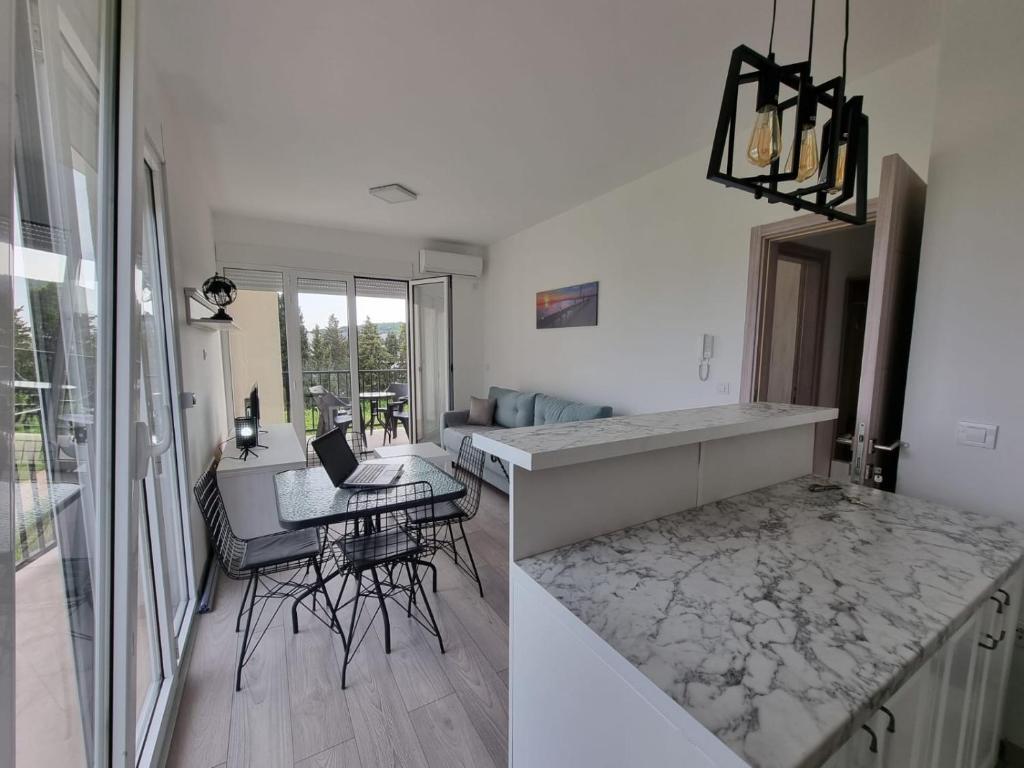 Ульцинь: Apartman 36