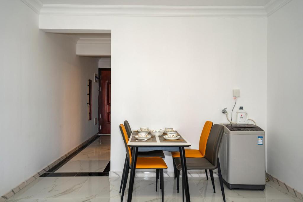Циньхуандао: Locals Apartment Inn 15