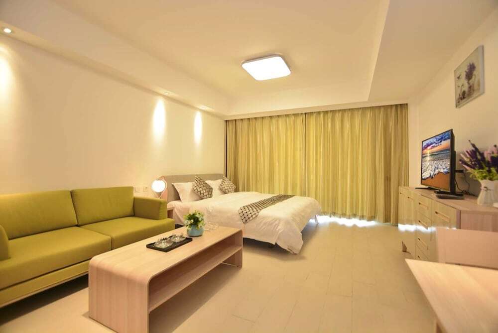 Циньхуандао: Qinhuangdao Tinghaiju Seaview Apartment