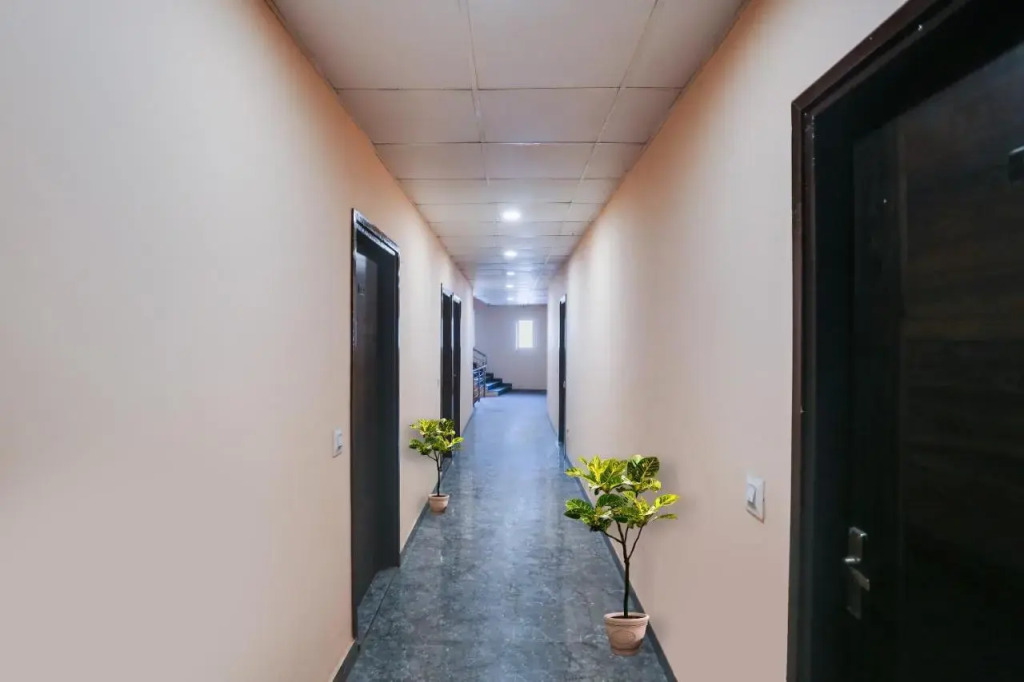OYO Flagship 80701 Gour Stay Inn — фото 1