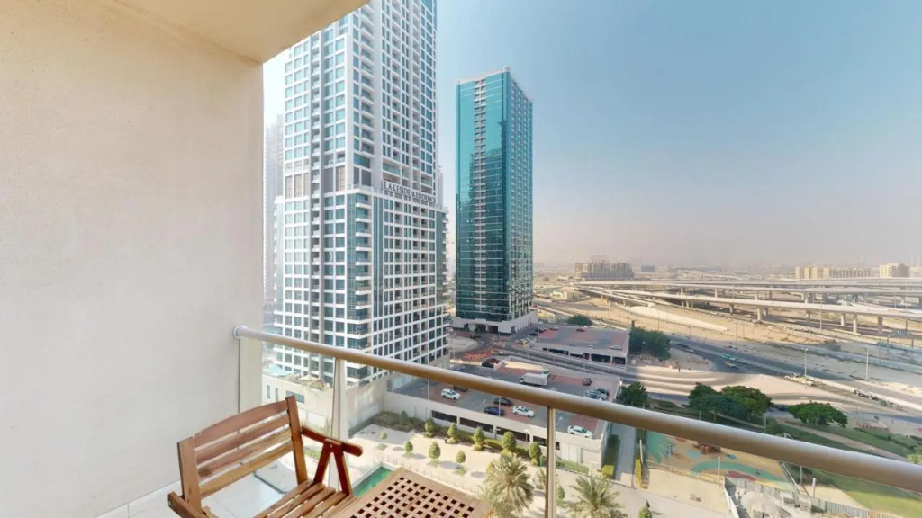 Дубай: Lv13 - Elegant Studio in Lake View Tower