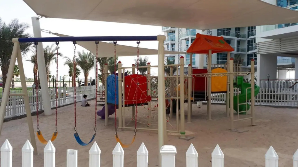 carousel image 3