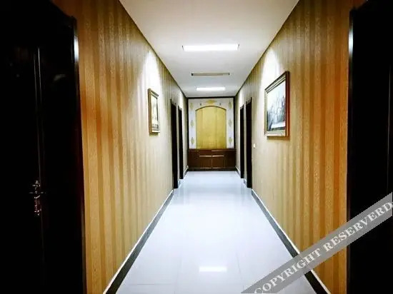 Чжэнчжоу: Dengfeng Yiyuan Hotel