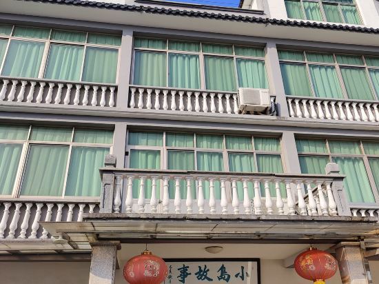 carousel image 0