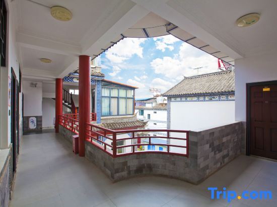 Дали: Jinyanju Inn
