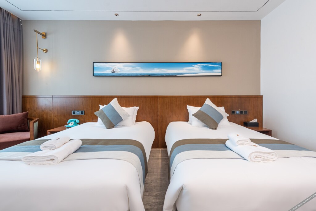 Бэйхай: Yintan Zeyinju Hotel