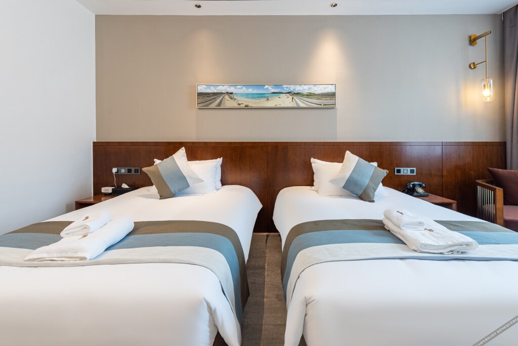 Бэйхай: Yintan Zeyinju Hotel