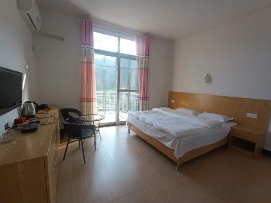 Шанграо: Wuyuan Jiangling Garden Hostel