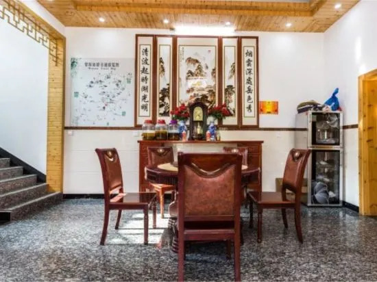 Шанграо: Wuyuan Jiangling Garden Hostel