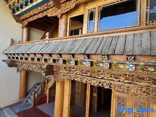 Шангри-Ла: Shangri-La Zemulong Inn (Dukezong Ancient City)