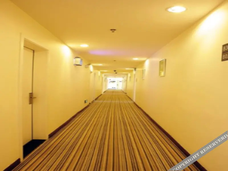 carousel image 4