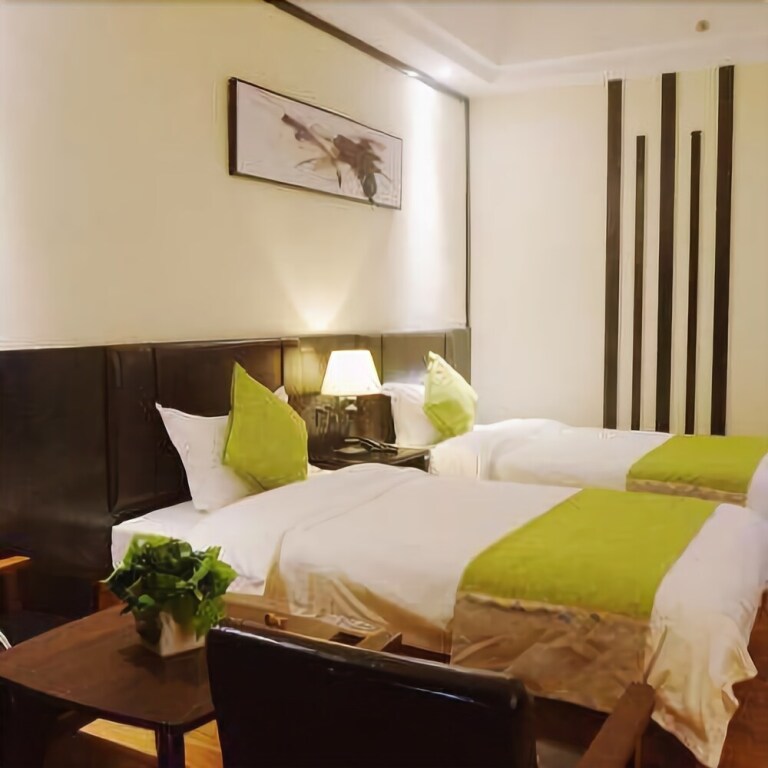 Янгиианг: Mingju Holiday Hotel