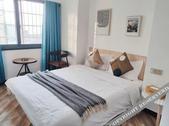 Чанша: Loft Theme Inn