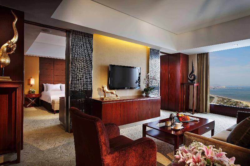 Яньтай: Crowne Plaza Yantai Sea View Yantai