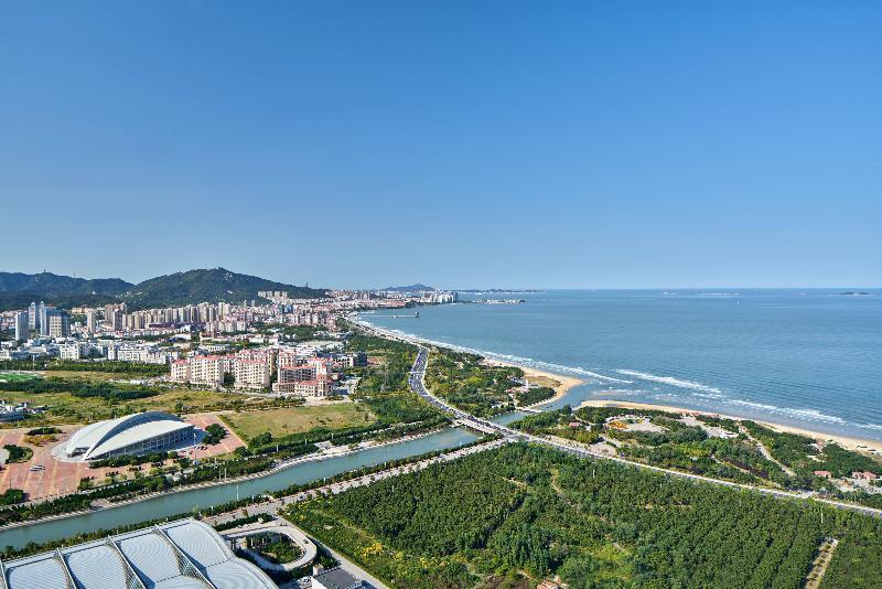 Яньтай: Crowne Plaza Yantai Sea View Yantai