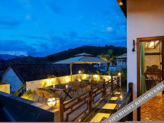 Баошань: fanhua Light Luxury Inn