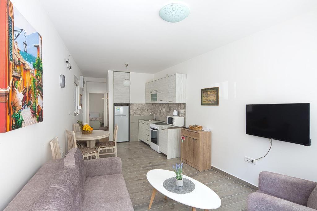 Доброта: Apartment Kotor Bay