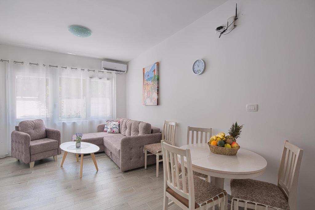 Доброта: Apartment Kotor Bay