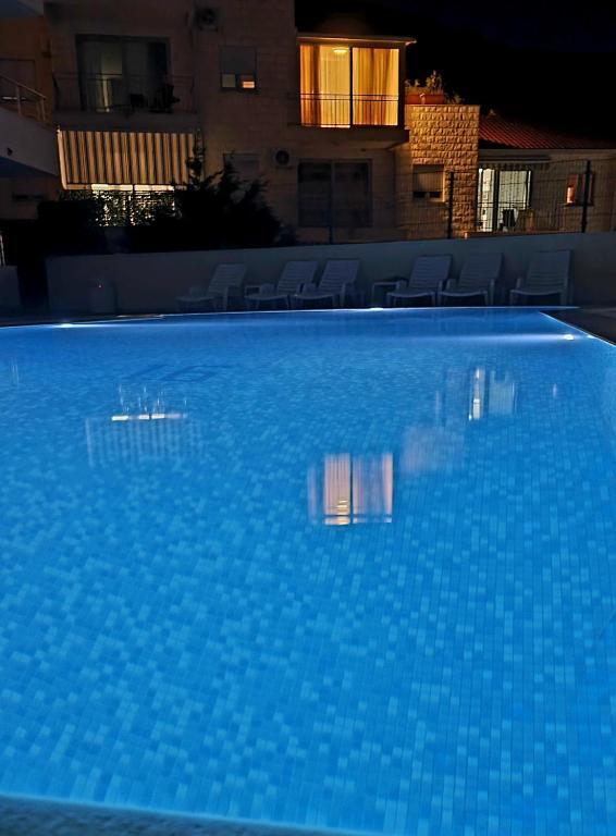 Петровац: Anja & Ogo apartments with Pool _