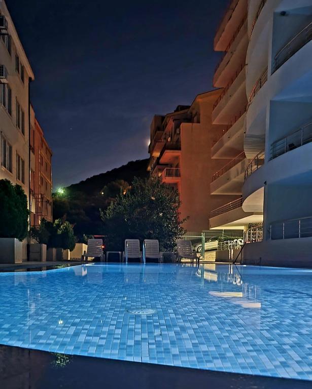 Петровац: Anja & Ogo apartments with Pool _