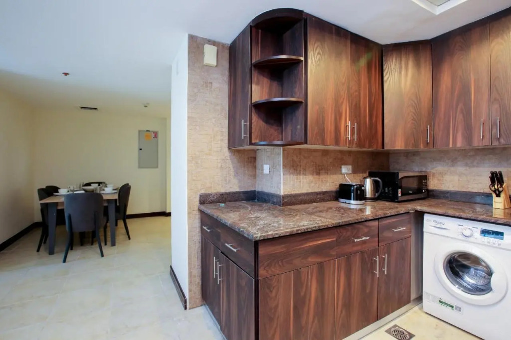 Дубай: Goldcrest Views - 2br Apartment - Allsopp&Allsopp