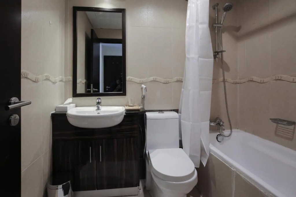 Дубай: Goldcrest Views - 2br Apartment - Allsopp&Allsopp