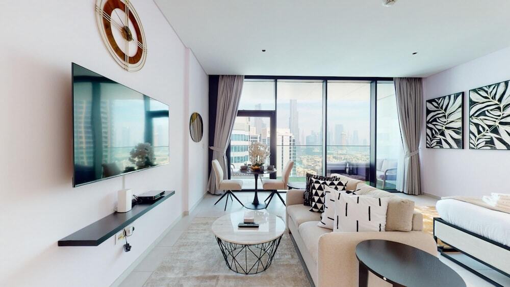 Дубай: Business Bay - Marquise Square 2214