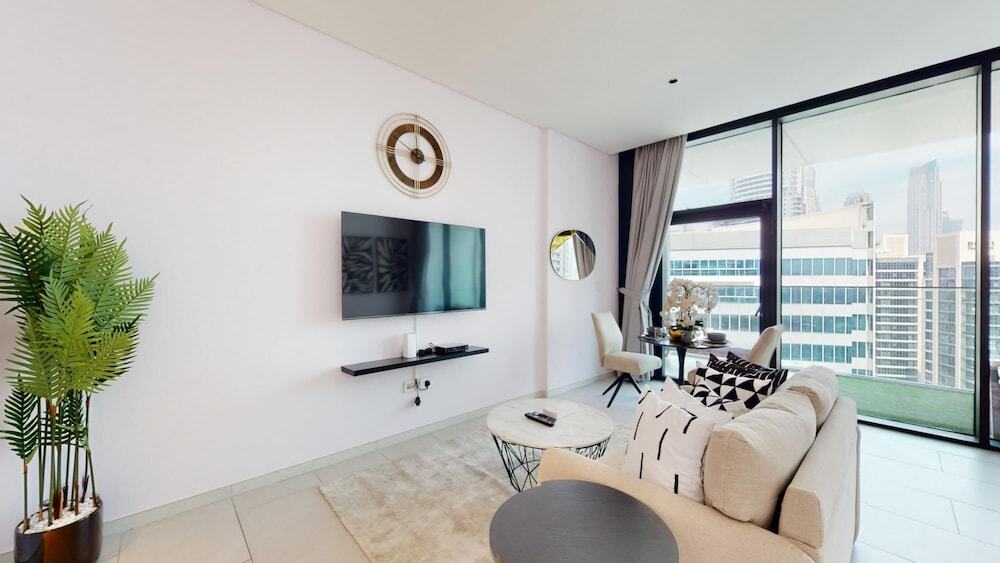 Дубай: Business Bay - Marquise Square 2214