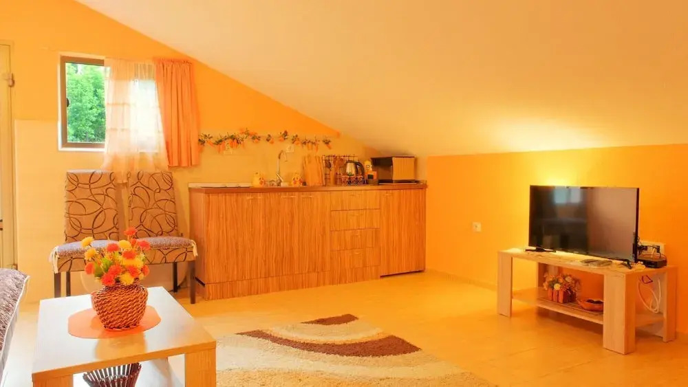 Sea View Cozy Flat 1 Min to Beach in Montenegro — фото 6