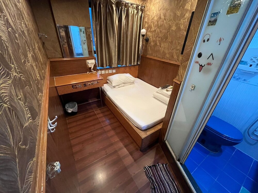 Гонконг: 168 Youth Co Living