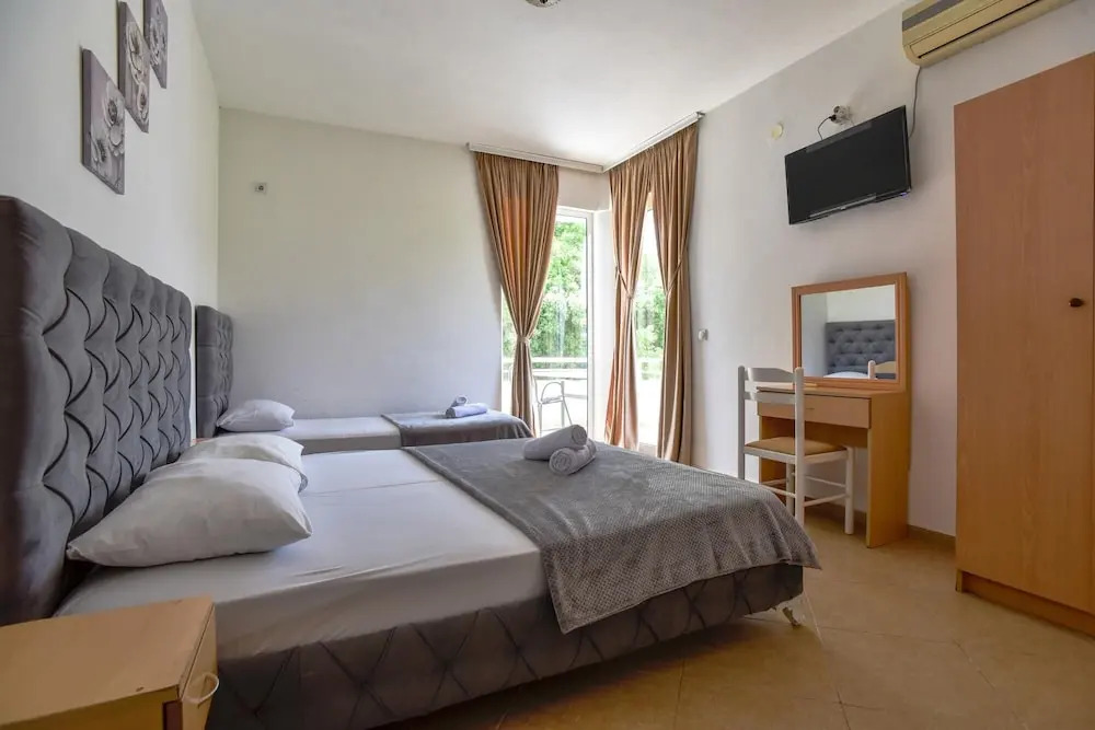 Ульцинь: Flat w Garden 5 min to Miami Beach in Ulcinj