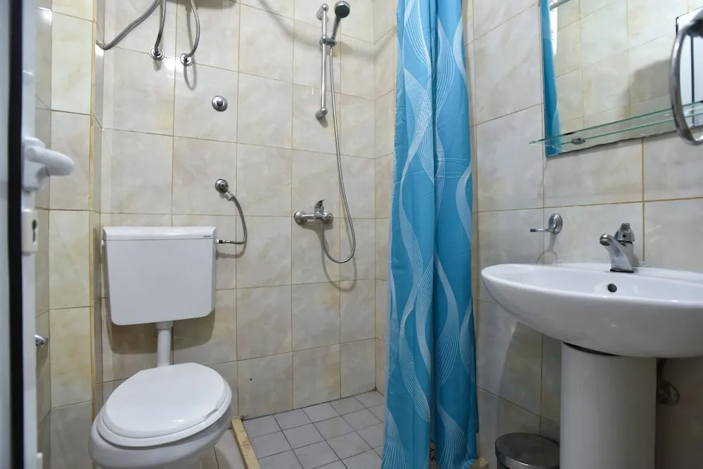 Ульцинь: Flat w Balcony Garden 5 min to Ulcinj Long Beach