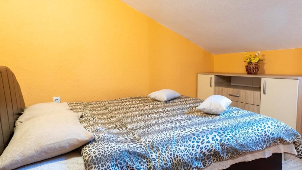 Доброта: Nature View Cozy Flat 1 min to Sea in Kotor