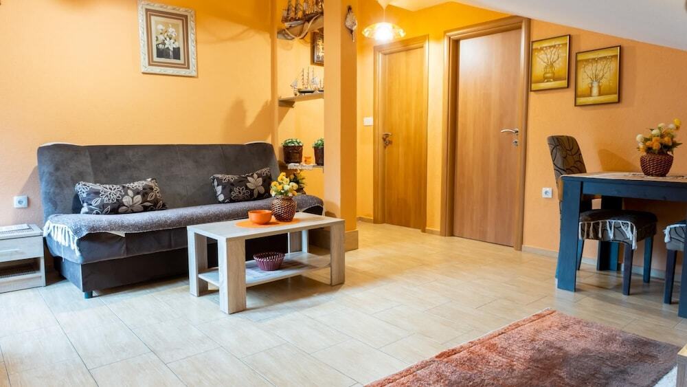 Доброта: Nature View Cozy Flat 1 min to Sea in Kotor