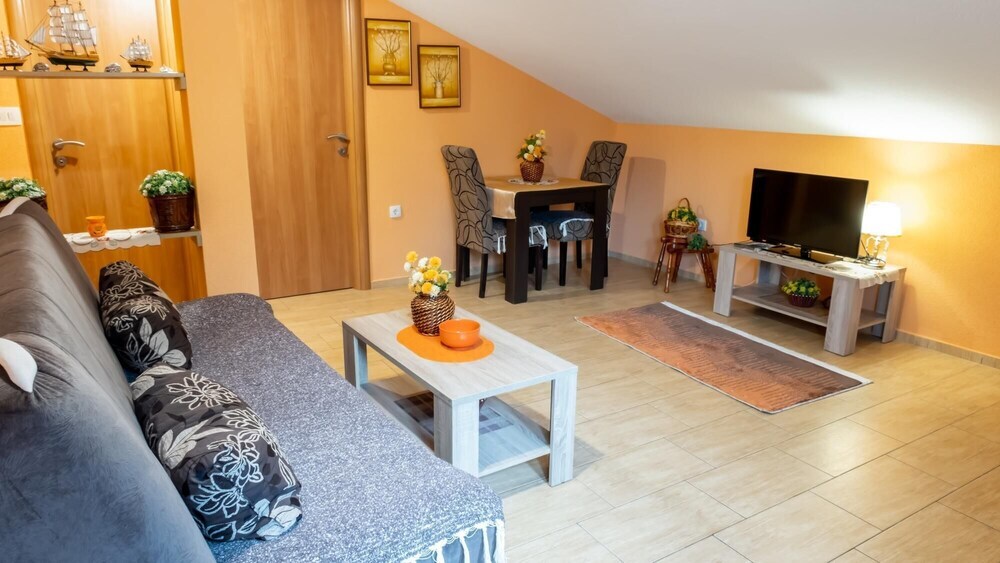 Доброта: Nature View Cozy Flat 1 min to Sea in Kotor