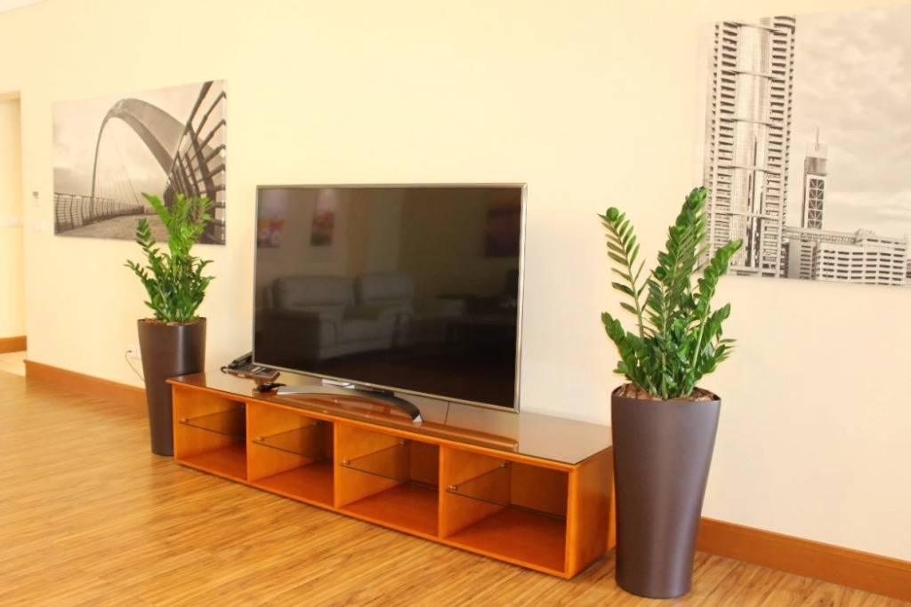 Дубай: Barsha Gardens By J5 Holiday Homes