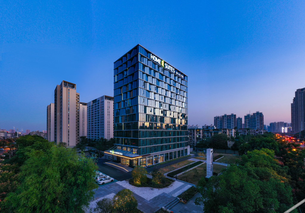 carousel image 0
